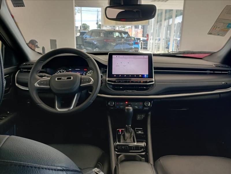  COMPASS  1.3 T270 Turbo Longitude 8
