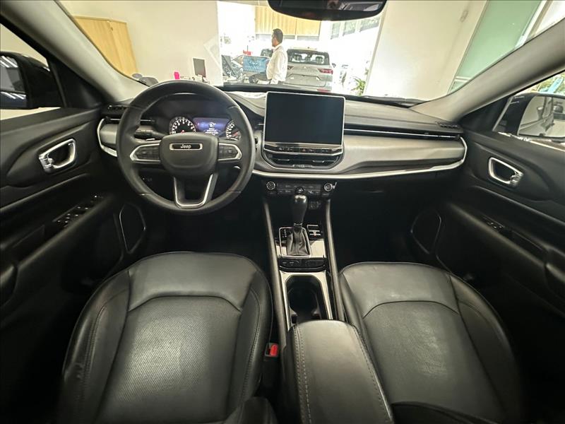  COMPASS  1.3 T270 Turbo Longitude 9