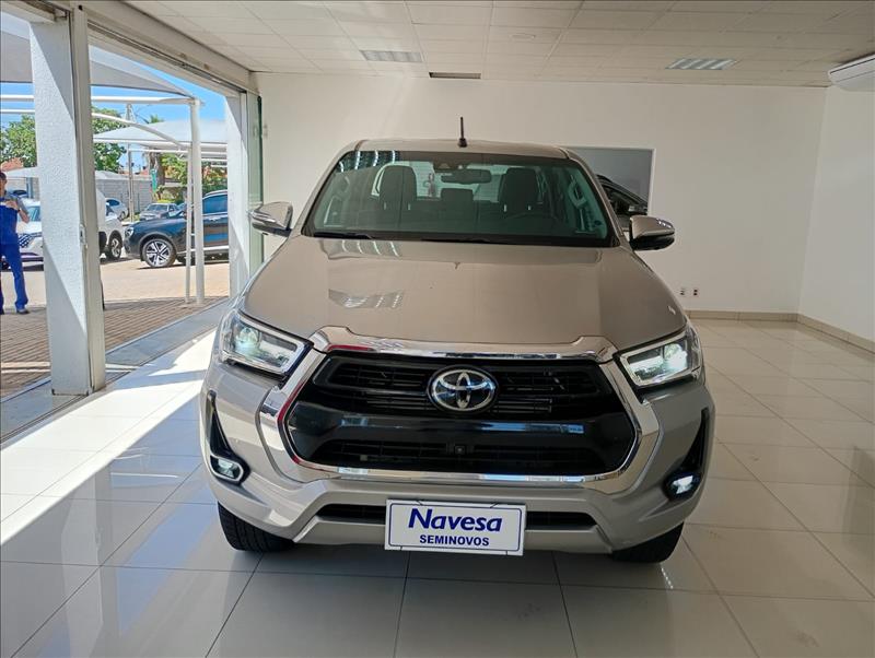  HILUX  2.8 D-4d Turbo CD SRX 4X4 0