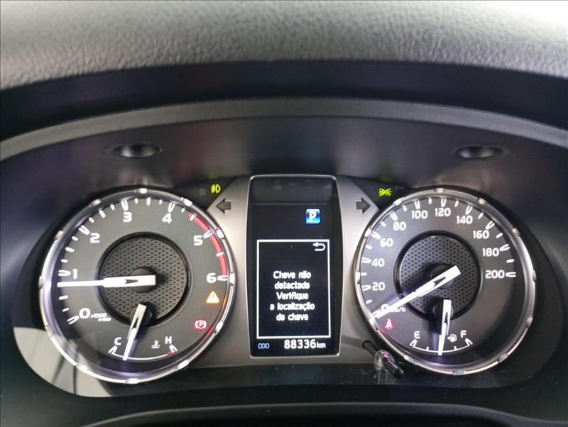 HILUX  2.8 D-4d Turbo CD SRX 4X4 5