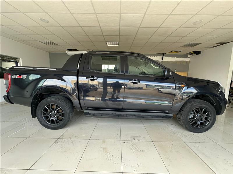  RANGER  2.2 Black 4X2 CD 16V 7