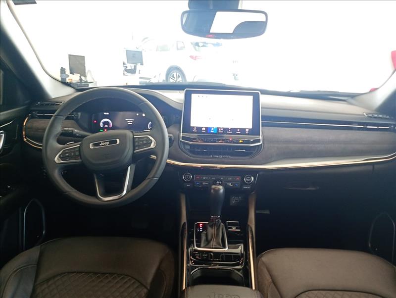  COMMANDER  1.3 T270 Turbo Overland 5