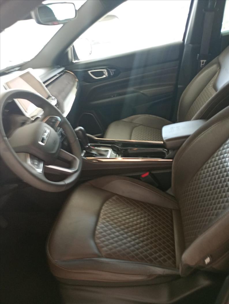  COMMANDER  1.3 T270 Turbo Overland 8