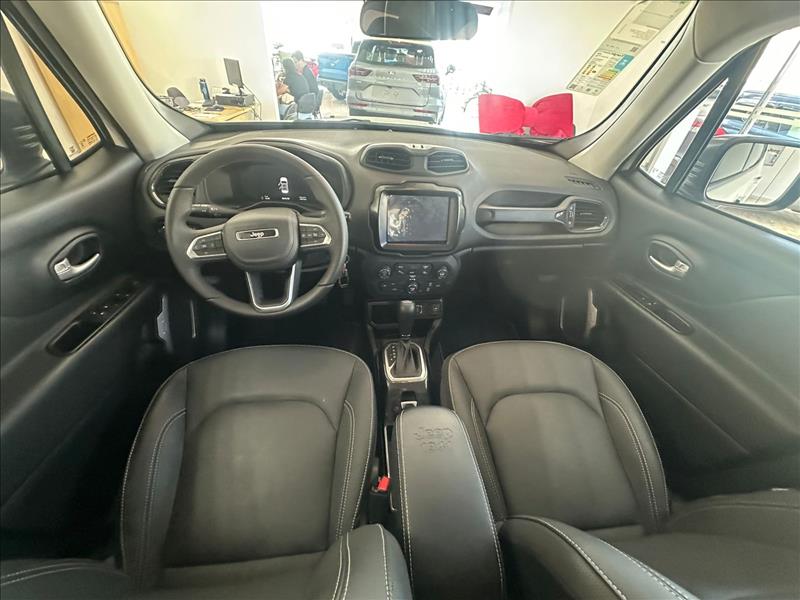  RENEGADE  1.3 T270 Turbo Longitude 9