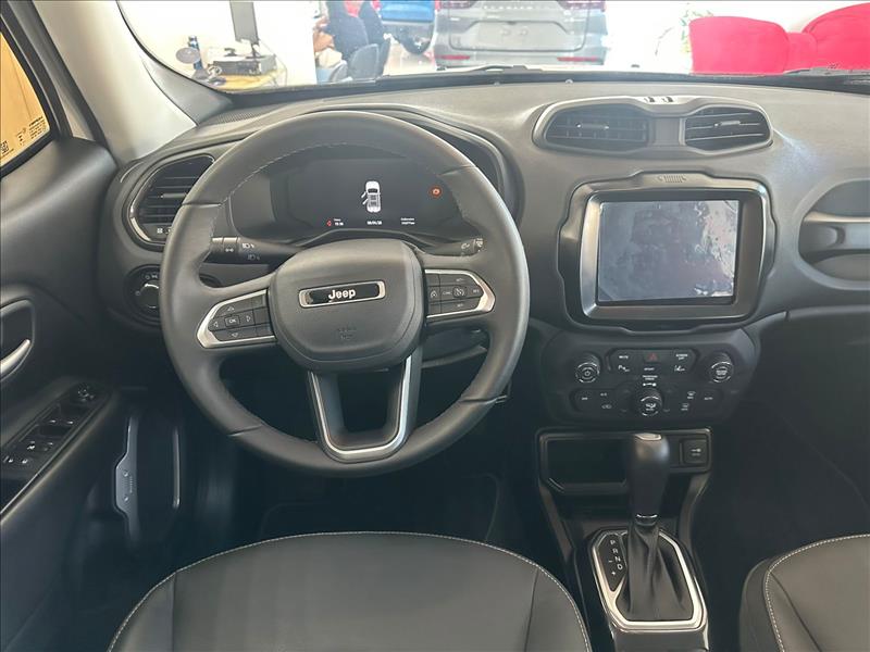  RENEGADE  1.3 T270 Turbo Longitude 11