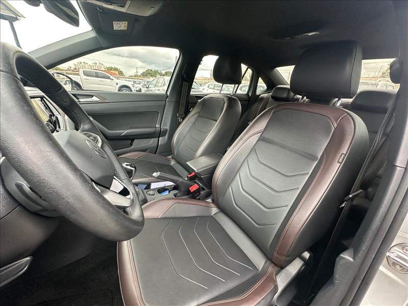  VIRTUS  1.0 200 TSI Highline 10