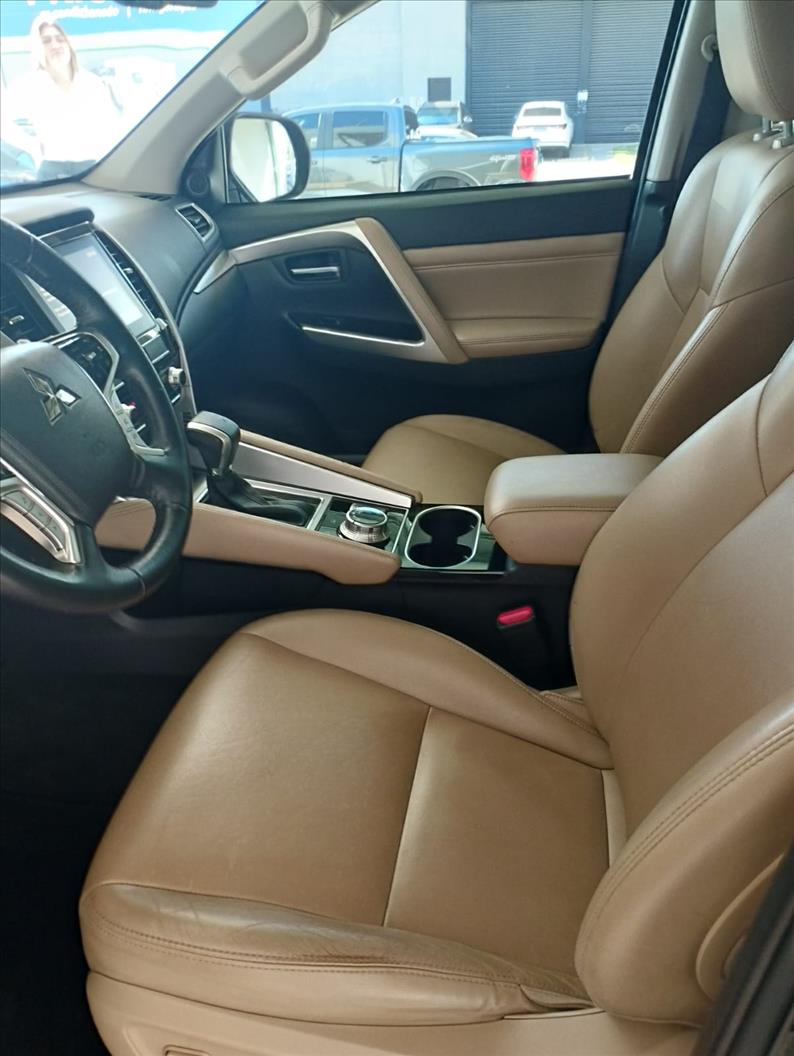  PAJERO SPORT  2.4 16V Mivec Turbo Hpe-s AWD 9