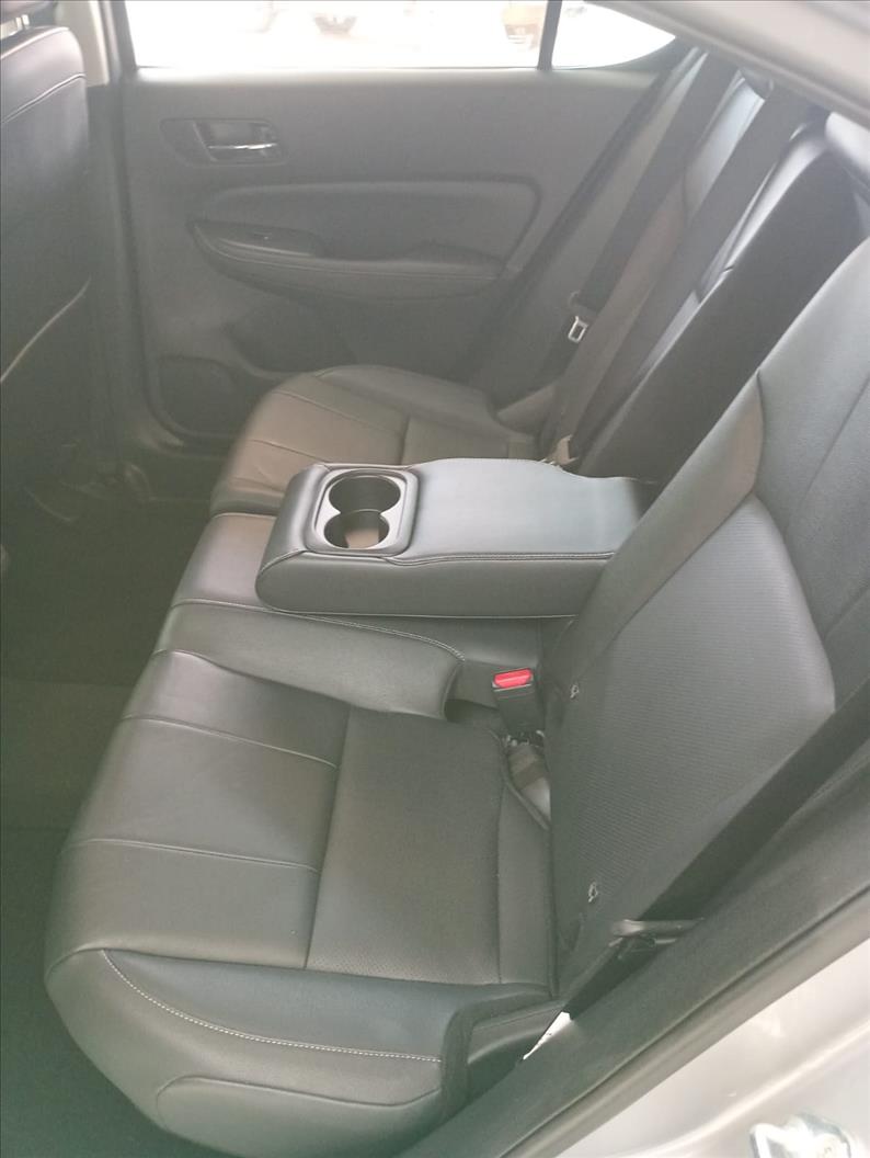  CITY  1.5 I-vtec Hatch Touring 11
