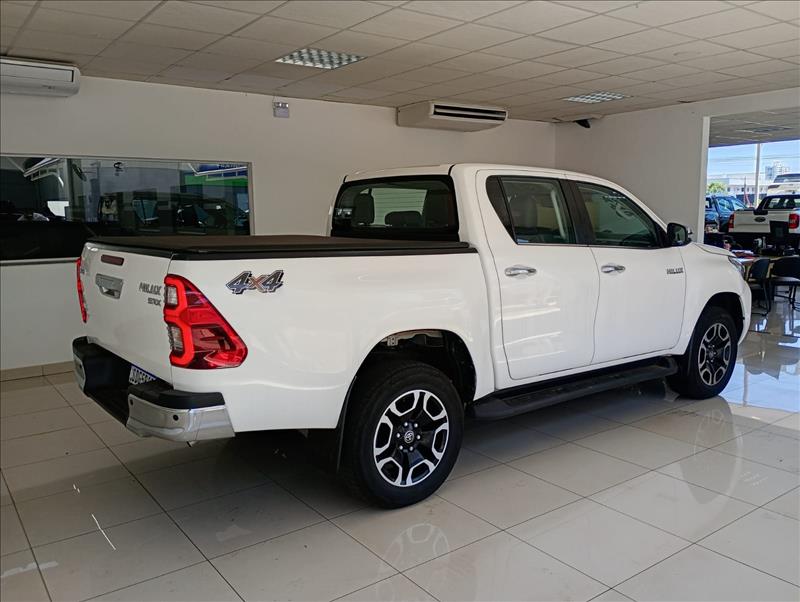  HILUX  2.8 D-4d Turbo CD SRX Limited 4X4 2