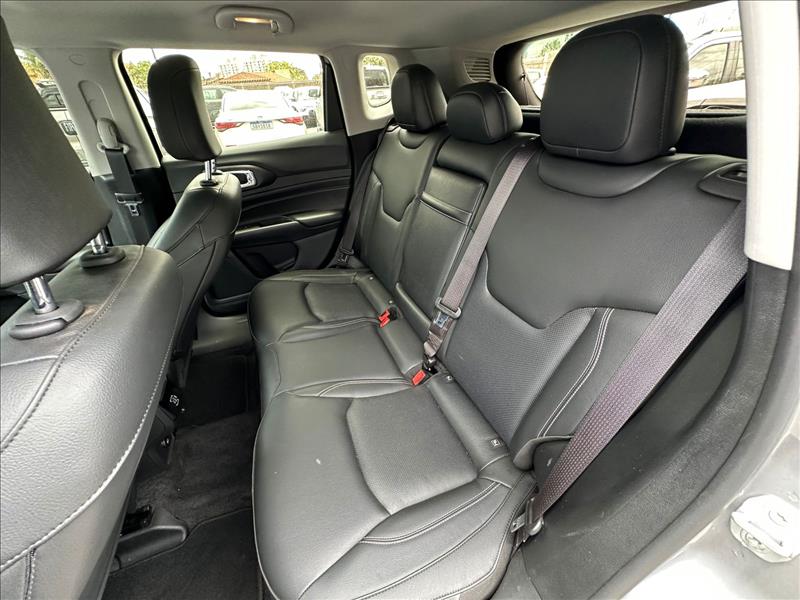  COMPASS  1.3 T270 Turbo Longitude 8