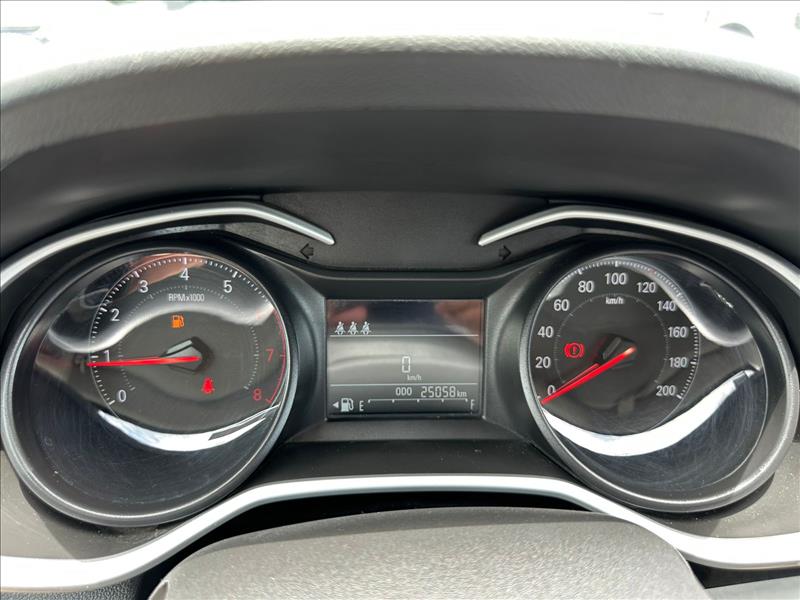  ONIX  1.0 Turbo LT 11