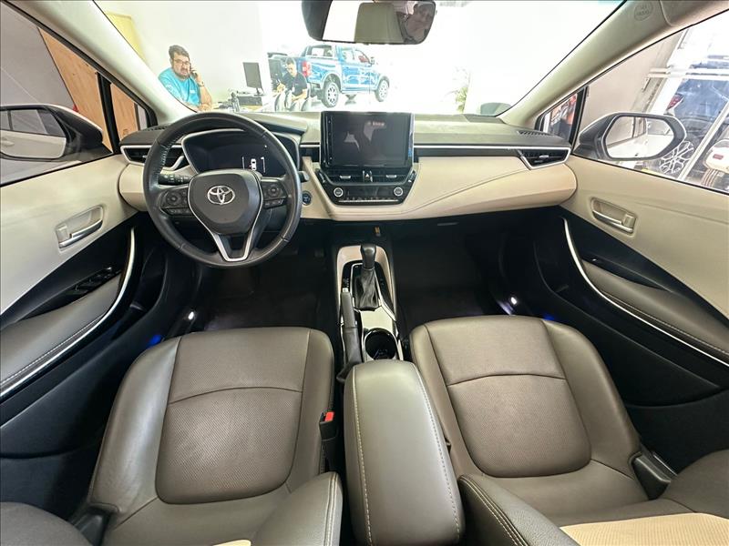  COROLLA  1.8 VVT-I Hybrid Altis Premium 8