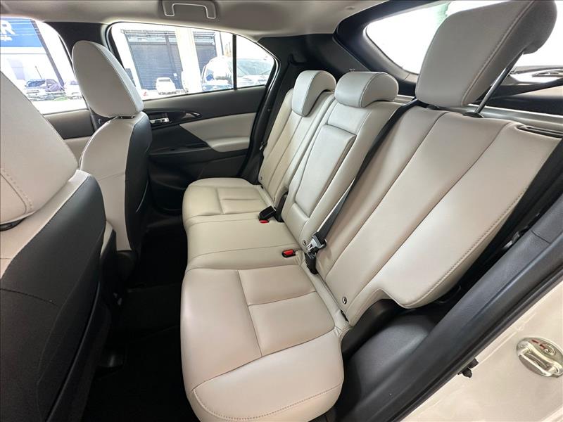  ECLIPSE CROSS  1.5 Mivec Turbo Hpe-s 8