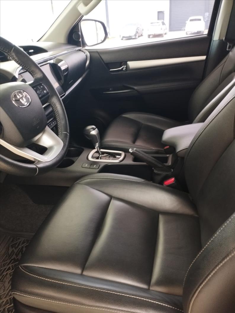  HILUX  2.8 D-4d Turbo CD SRV 4X4 6