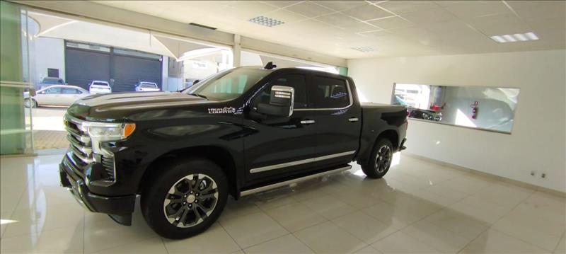  SILVERADO  5.3 V8 1500 High Country 4X4 1