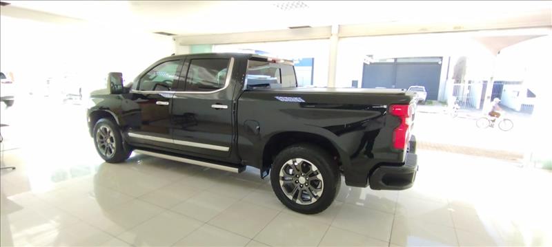  SILVERADO  5.3 V8 1500 High Country 4X4 6