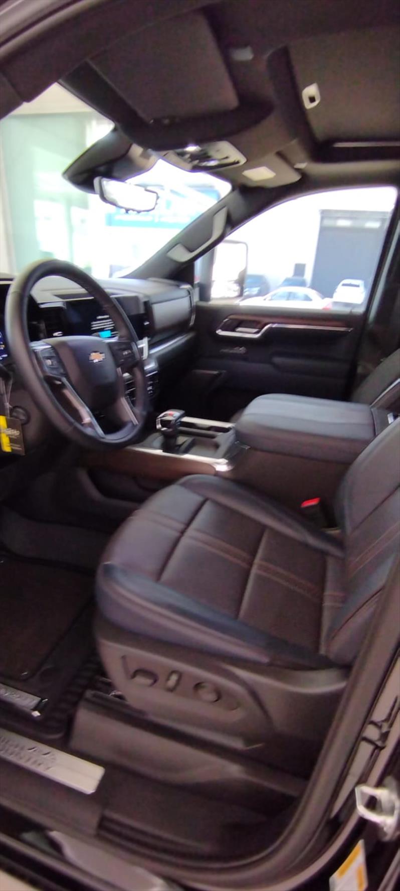  SILVERADO  5.3 V8 1500 High Country 4X4 9