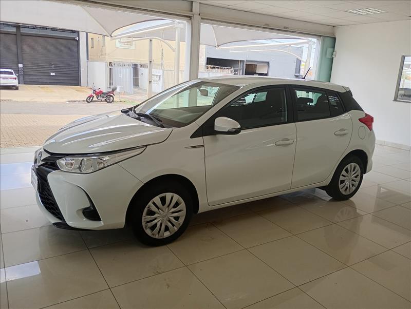  YARIS  1.5 16V XL 5
