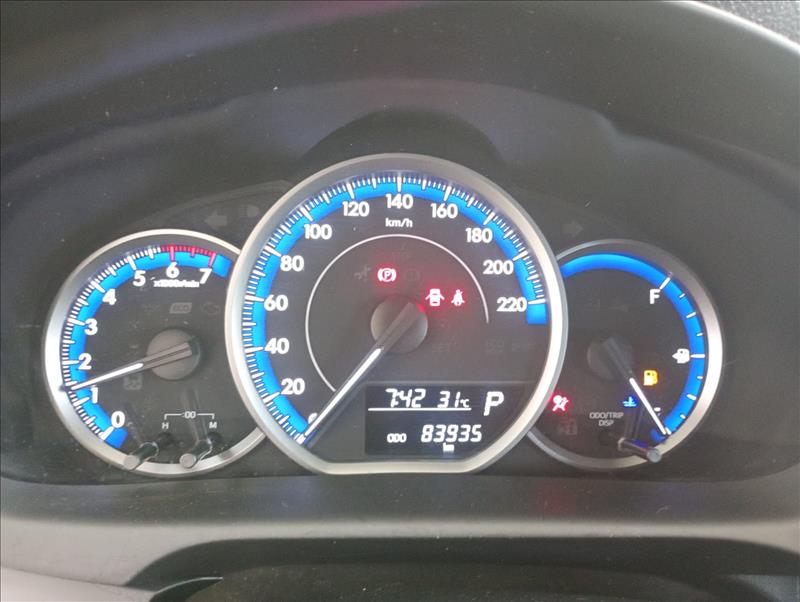  YARIS  1.5 16V XL 6