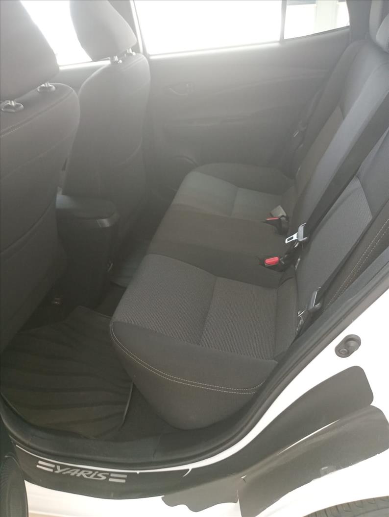  YARIS  1.5 16V XL 7