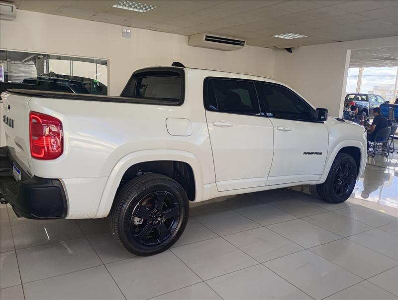  RAMPAGE  2.2 Turbo Laramie 4X4 8