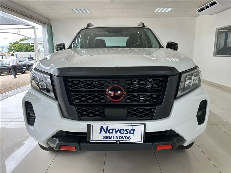  FRONTIER  2.3 16V Turbo Pro4x CD 4X4 1