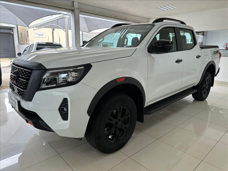  FRONTIER  2.3 16V Turbo Pro4x CD 4X4 2