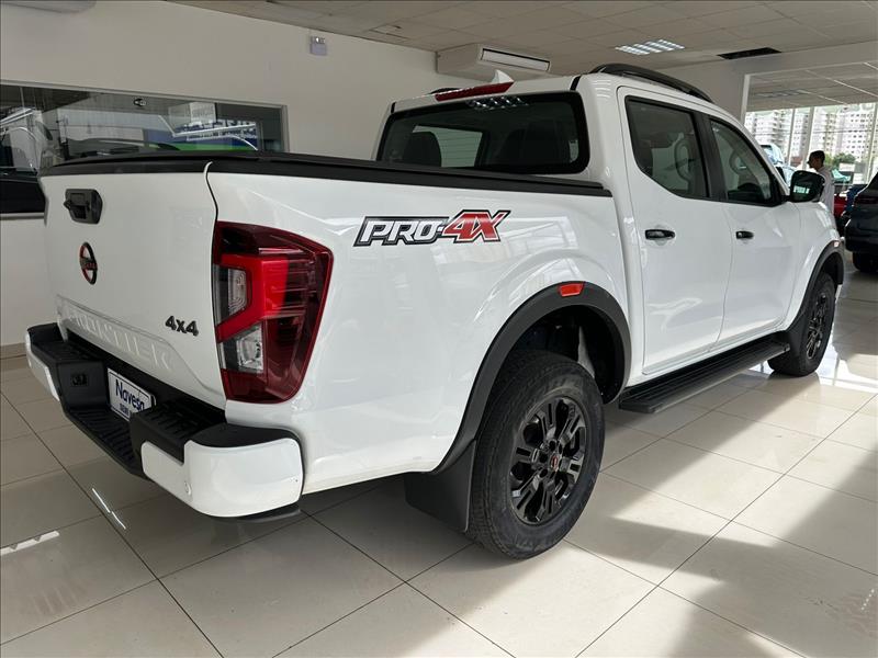  FRONTIER  2.3 16V Turbo Pro4x CD 4X4 6