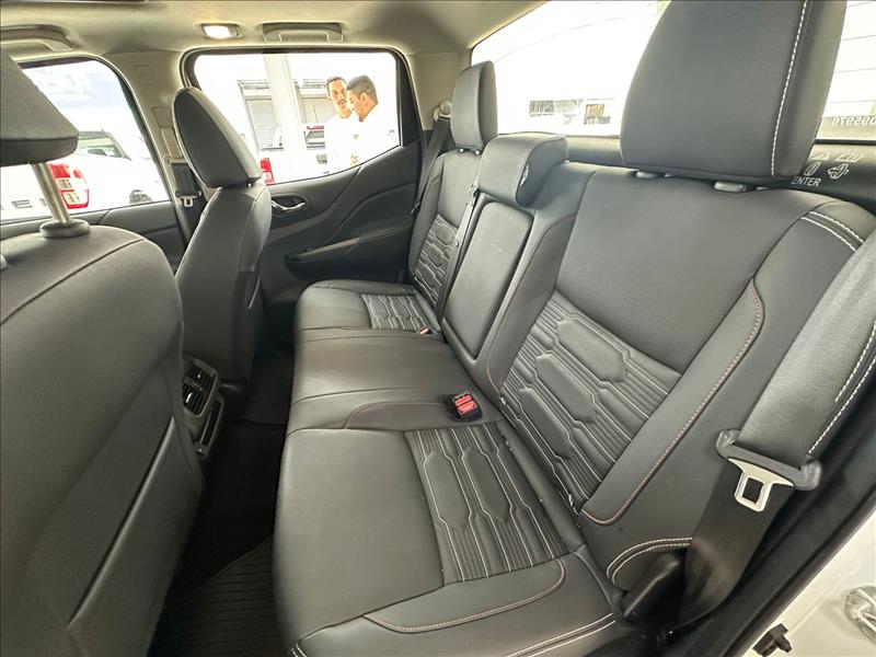  FRONTIER  2.3 16V Turbo Pro4x CD 4X4 8