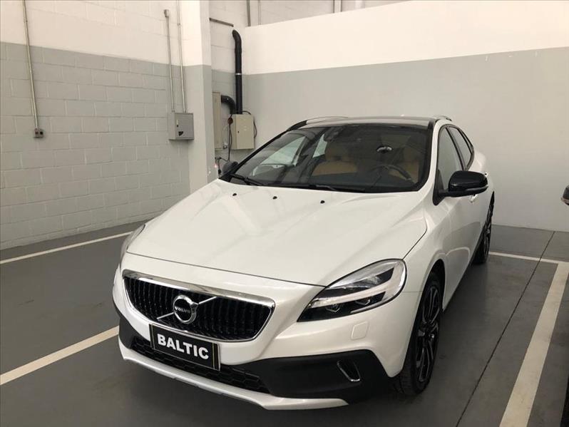 VOLVO V40 2.0 T4 Cross Country