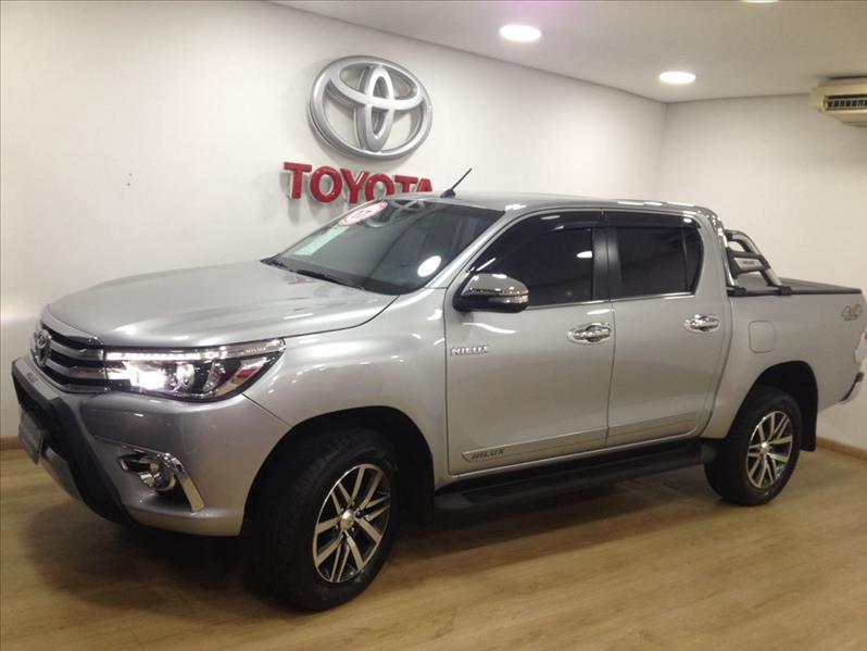 TOYOTA HILUX 2.8 SRX 4X4 CD 16V