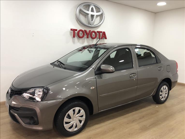TOYOTA ETIOS 1.5 X Plus Sedan 16V
