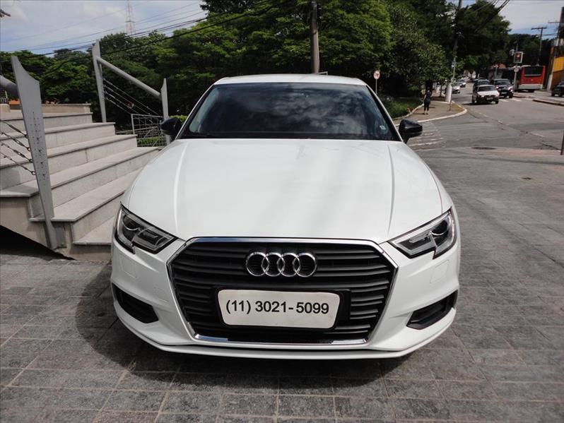 AUDI A3 1.4 TFSI Sedan Attraction 16V
