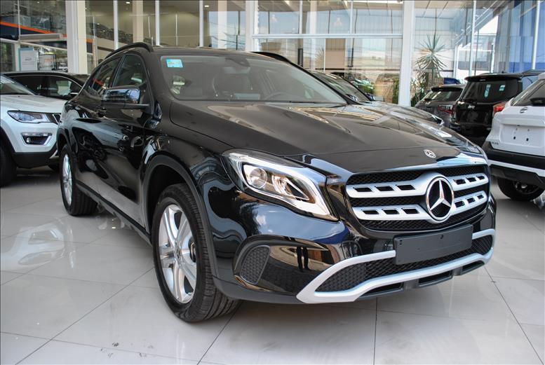 MERCEDES-BENZ GLA 200 1.6 CGI Style 7g-dct