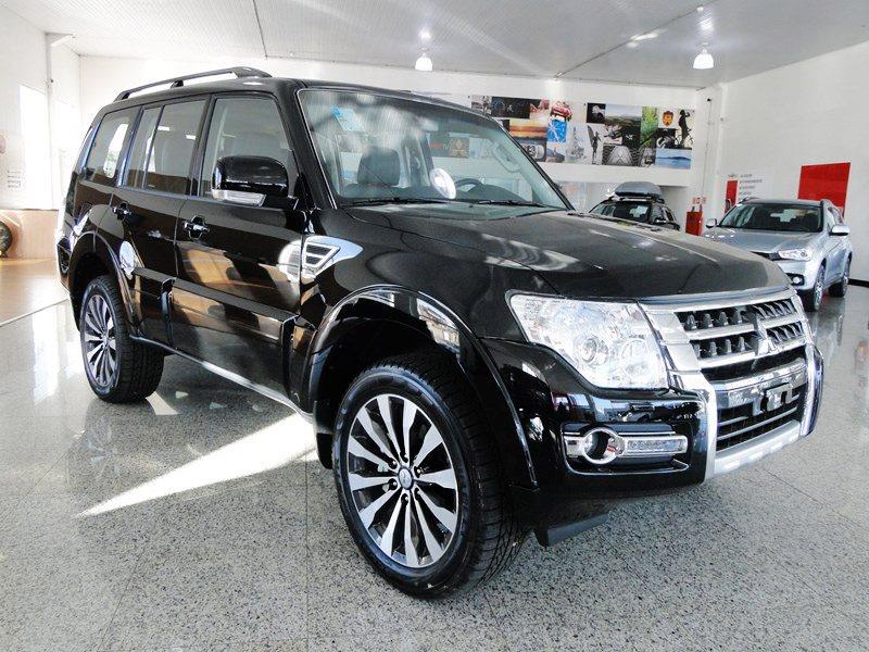 MITSUBISHI PAJERO 3.2 HPE 4X4 7 Lugares 16V Turbo Intercooler