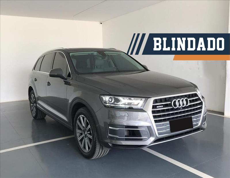AUDI Q7 3.0 TDI Ambition V6 24V