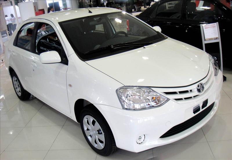 TOYOTA ETIOS 1.5 XS Sedan 16V