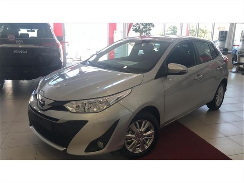 TOYOTA YARIS 1.3 16V XL Plus Tech Multidrive