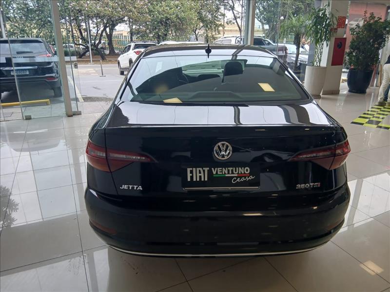  JETTA  1.4 250 TSI Comfortline 4