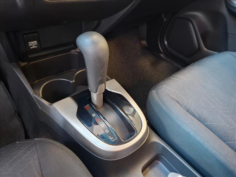  FIT  1.5 LX 16V 11