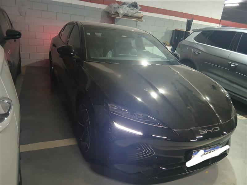  SEAL  82,5 KW AWD 1