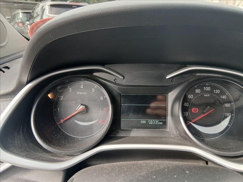  ONIX  1.0 Plus LT 9