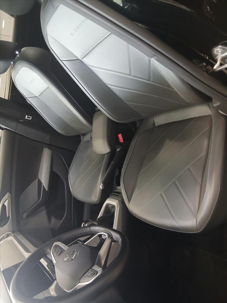  T-CROSS  1.0 200 TSI Comfortline 10