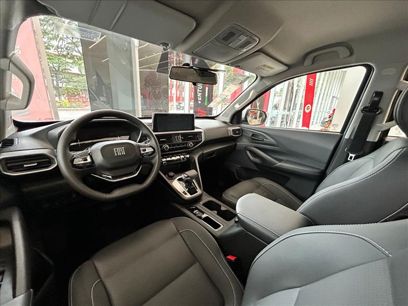  TITANO  2.2 Turbo Volcano 4X4 AT8 8