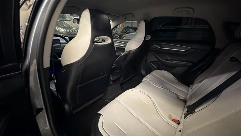  KING  1.5 Dm-i Phev GS 9