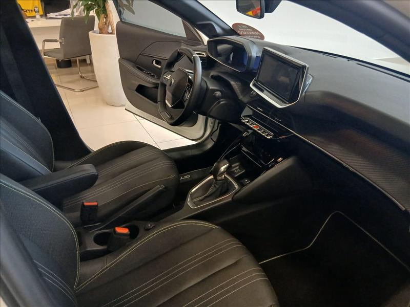  208  1.0 Turbo 200 GT 9