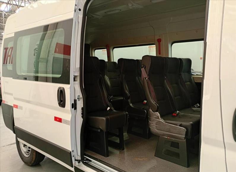  DUCATO  2.2 Bluehdi Minibus Luxo 3