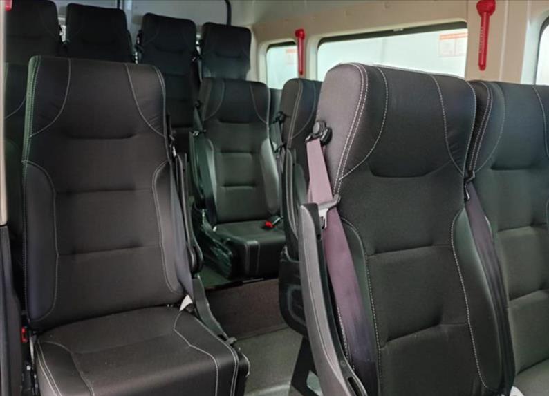  DUCATO  2.2 Bluehdi Minibus Luxo 4