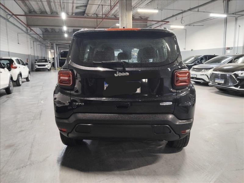  RENEGADE  1.3 T270 Turbo Longitude 4