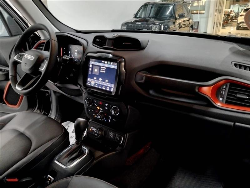  RENEGADE  1.3 T270 Turbo Trailhawk 4X4 6
